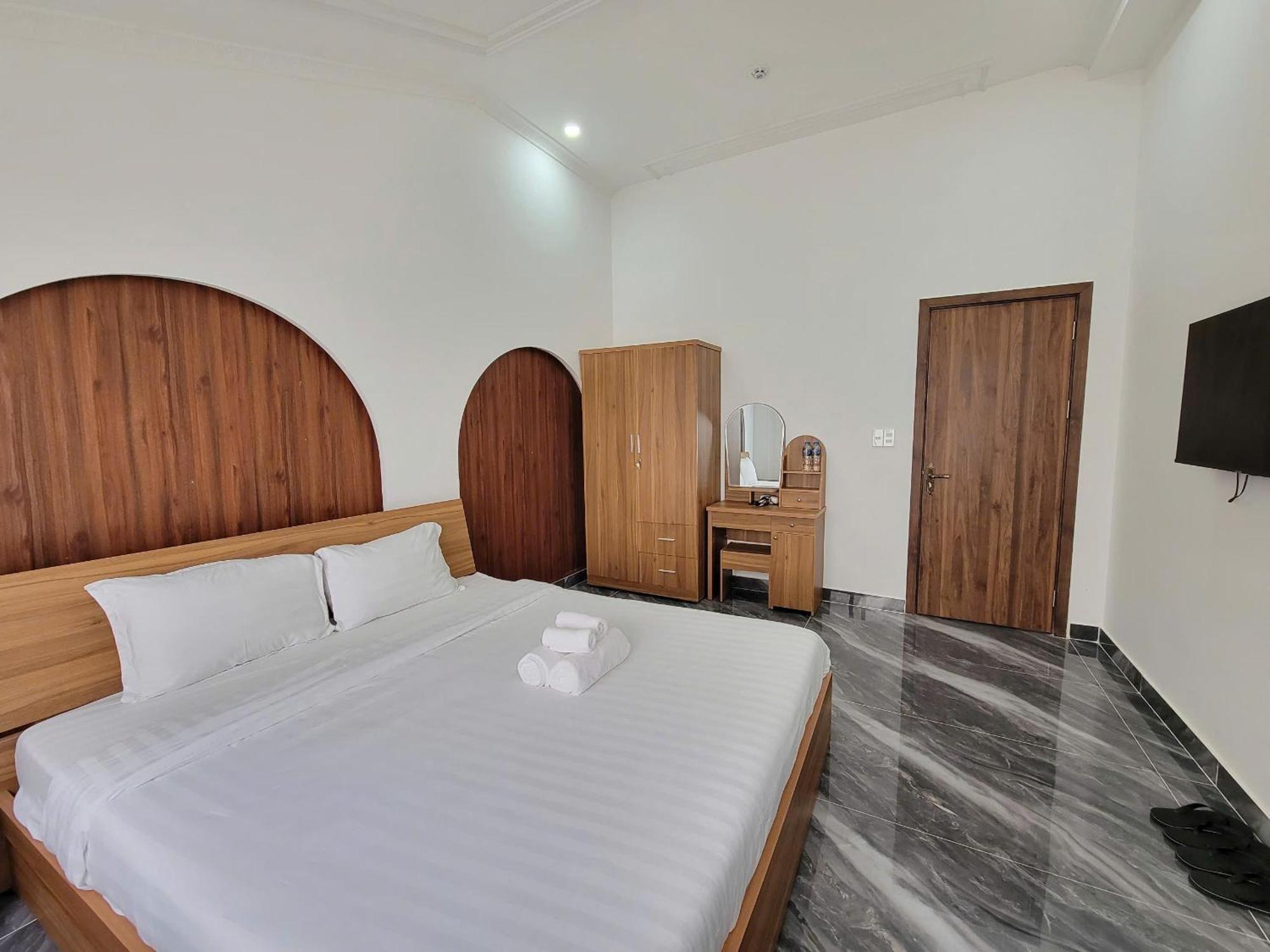 דה לאט Savio Hotel Trieu Viet Vuong מראה חיצוני תמונה